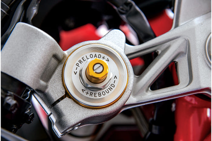 2021 TVS Apache RR 310 review, track ride